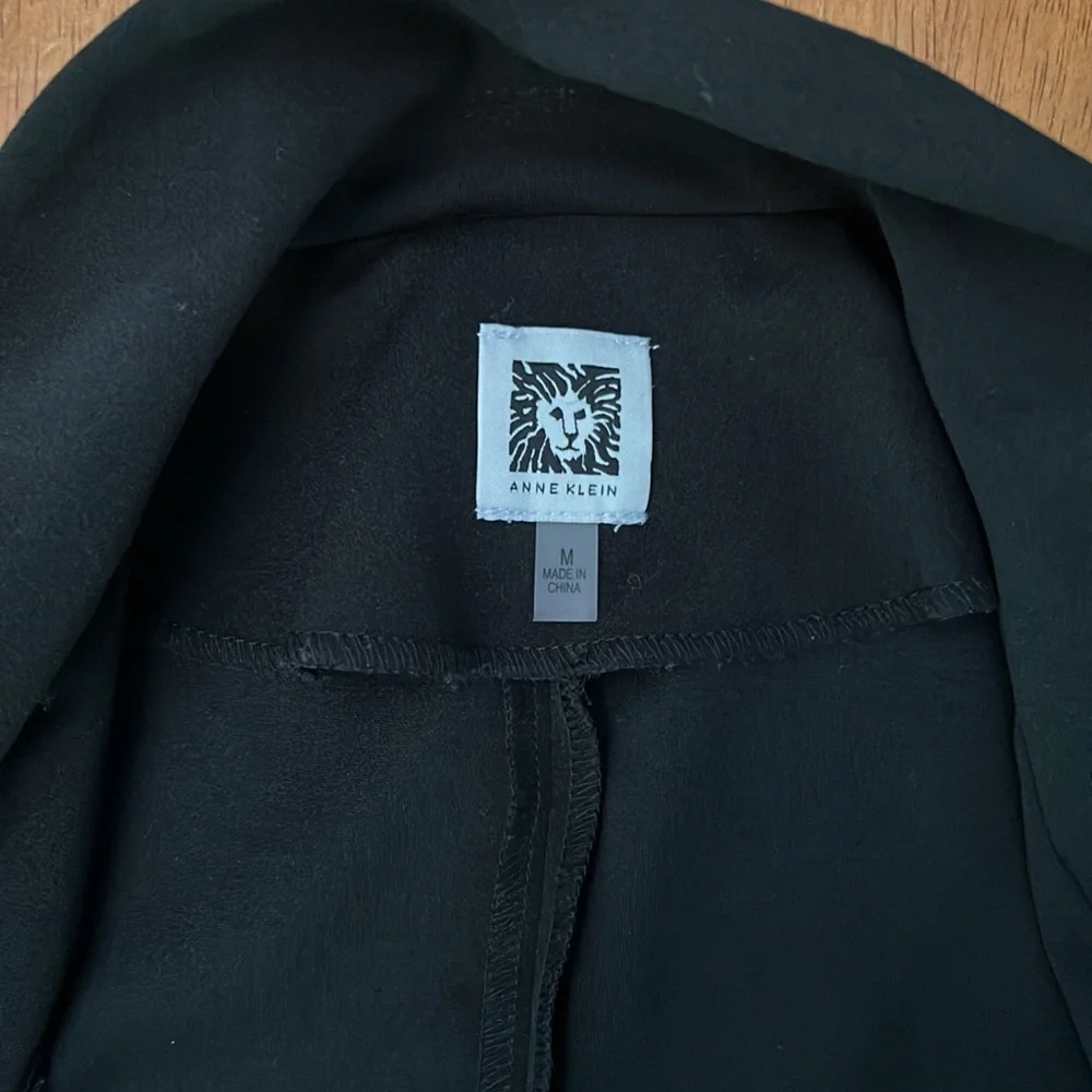 black blazer - Picture 4 of 4